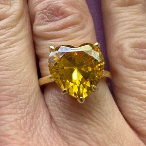 NWT Melinda Maria The Allison Heart Ring